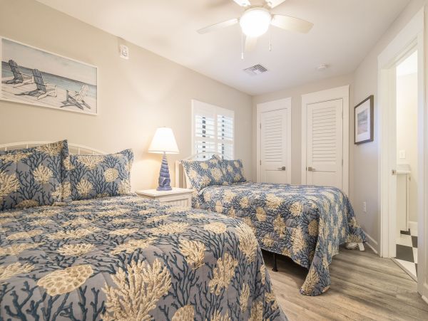 Oceanfront Vacation Two Bedroom Condo in Hilton Head