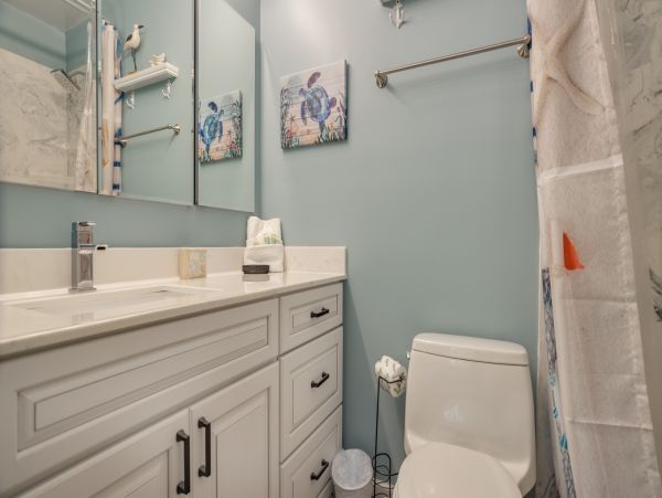 Hilton Head Vacation Condo Three Bedroom Sleeps 8 Guests