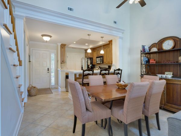 Hilton Head Vacation Condo Three Bedroom Walk to Beach