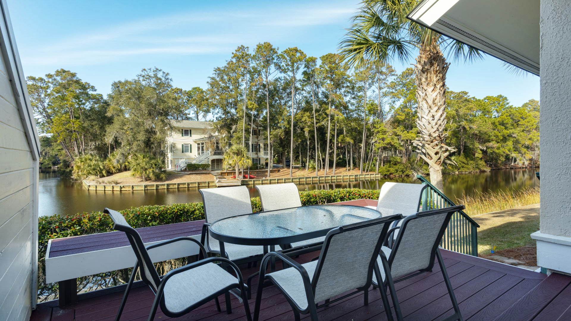 Hilton Head Vacation Condo Three Bedroom Walk to Beach