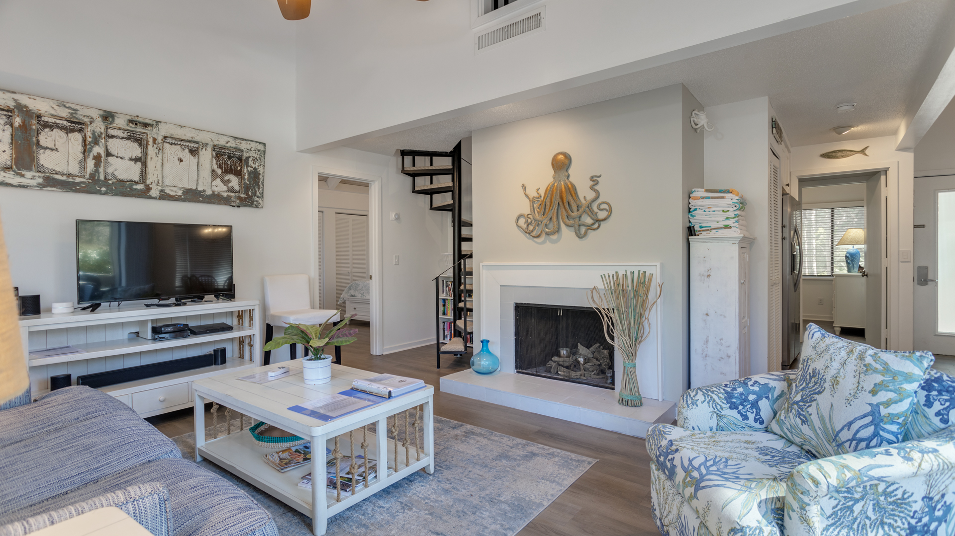Hilton Head Vacation Home Three Bedroom Walk to Beach