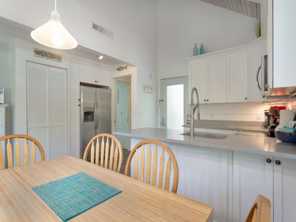 Hilton Head Vacation Home Three Bedroom Walk to Beach