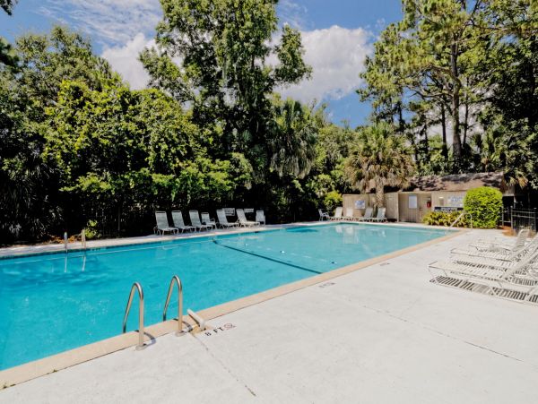 Hilton Head Vacation Home Three Bedroom Walk to Beach
