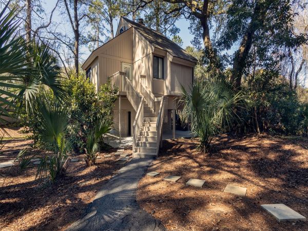 Hilton Head Vacation Home Three Bedroom Walk to Beach