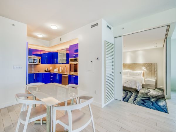 18th Floor Downtown Fort Lauderdale High rise Condo