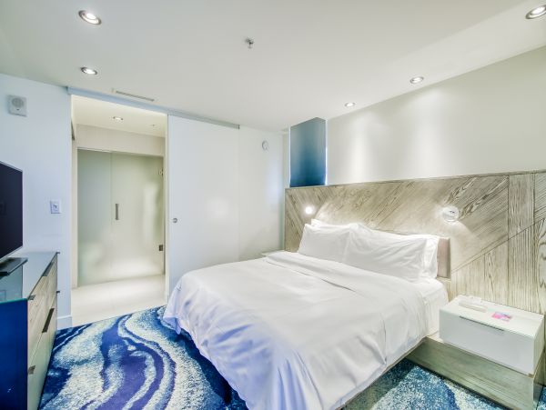 18th Floor Downtown Fort Lauderdale High rise Condo
