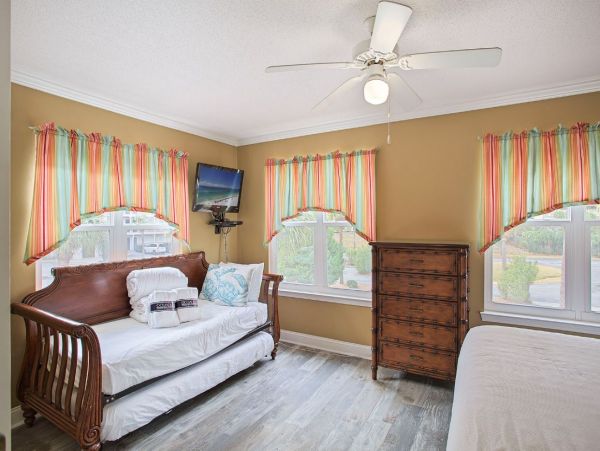 Beautiful Destin Vacation Villa with Private Pool Near Beach