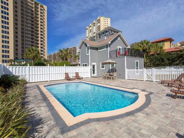Beautiful Destin Vacation Villa with Private Pool Near Beach