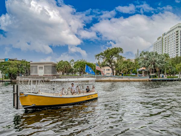 Fort Lauderdale Lovely Home Away from Home