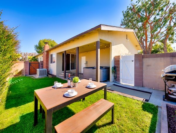 Anaheim Home 1022530