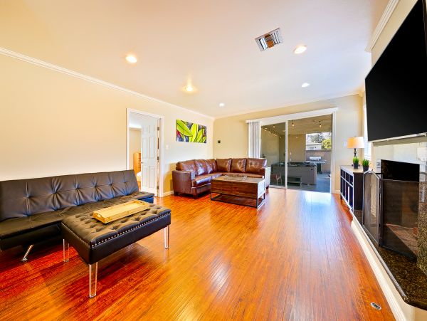 Anaheim Home 1022530