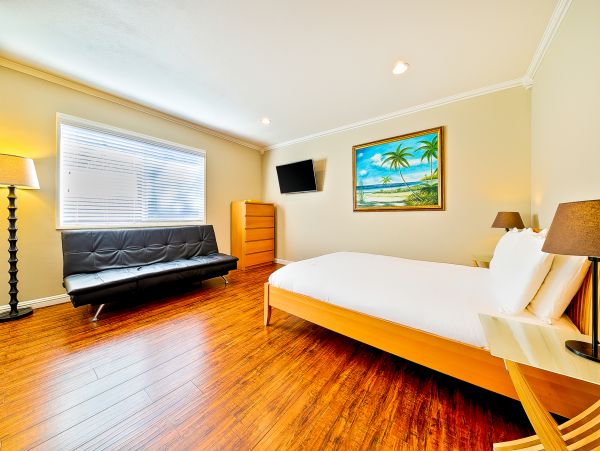 Anaheim Home 1022530