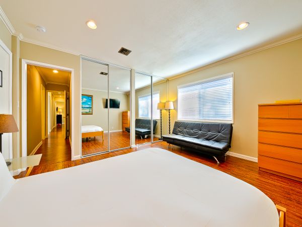 Anaheim Home 1022530