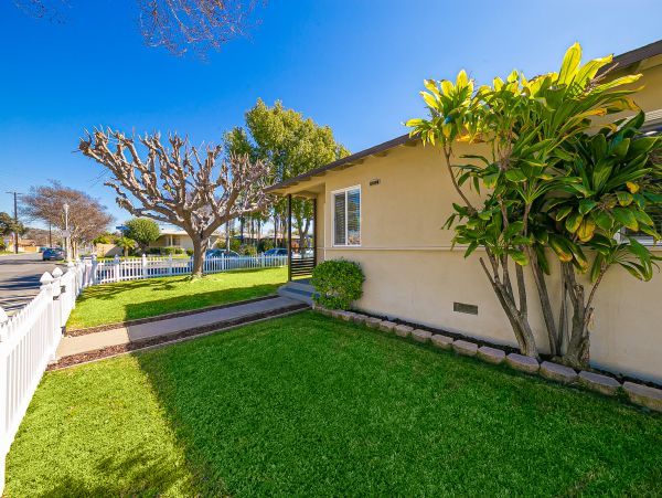 Anaheim Home 1022530