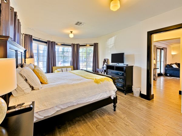 Anaheim Home 1022531