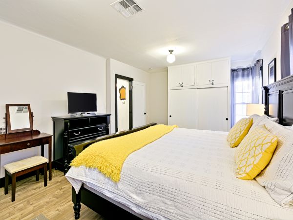 Anaheim Home 1022531
