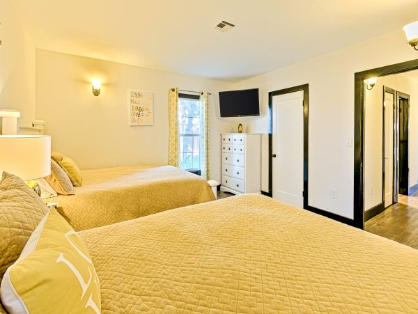 Anaheim Home 1022531