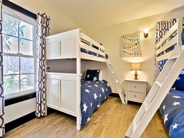 Anaheim Home 1022531