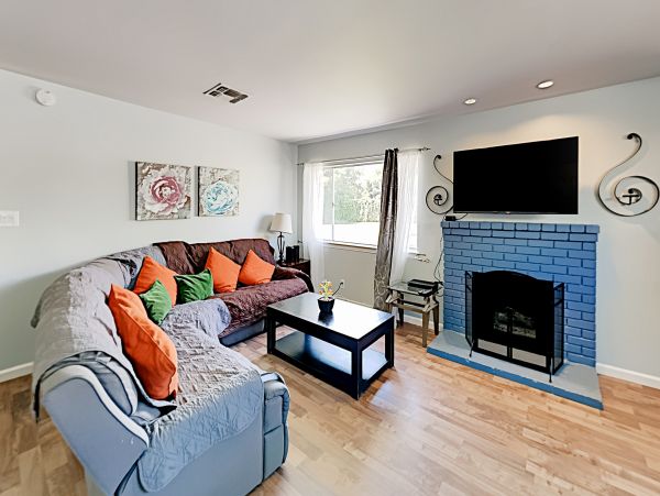 Anaheim Home 1022532