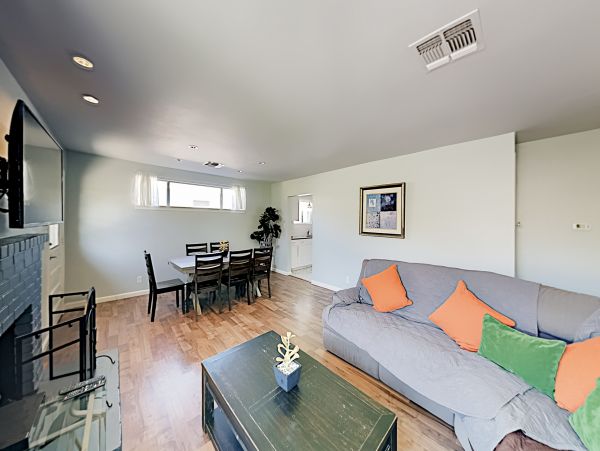 Anaheim Home 1022532