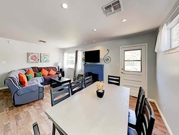 Anaheim Home 1022532