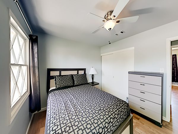 Anaheim Home 1022532