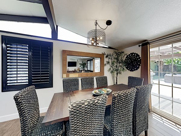 Anaheim Home 1022533