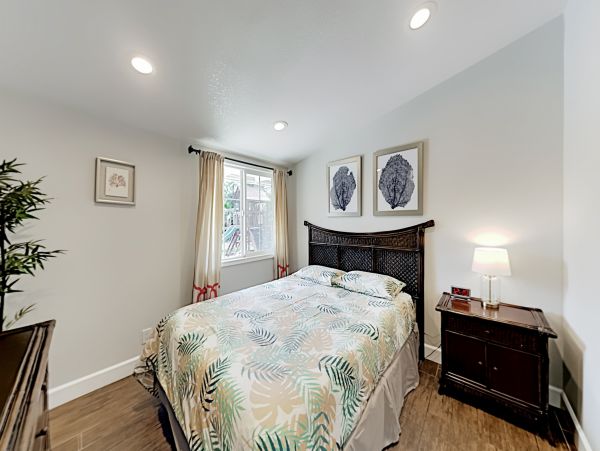 Anaheim Home 1022533