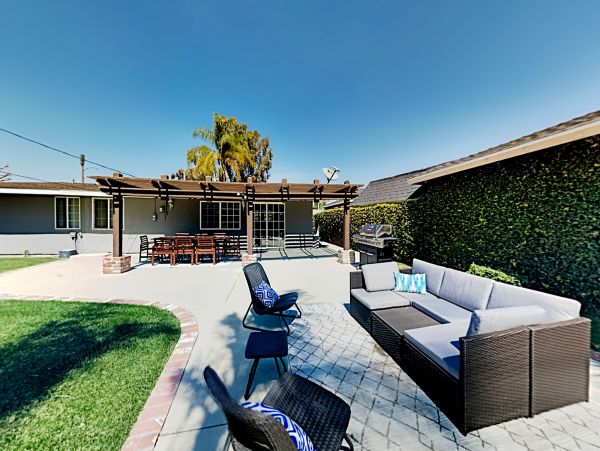 Anaheim Home 1022533