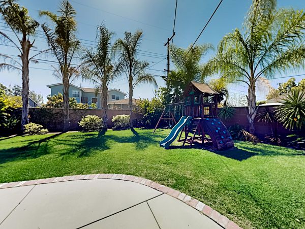 Anaheim Home 1022533