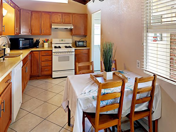 Anaheim Home 1022534