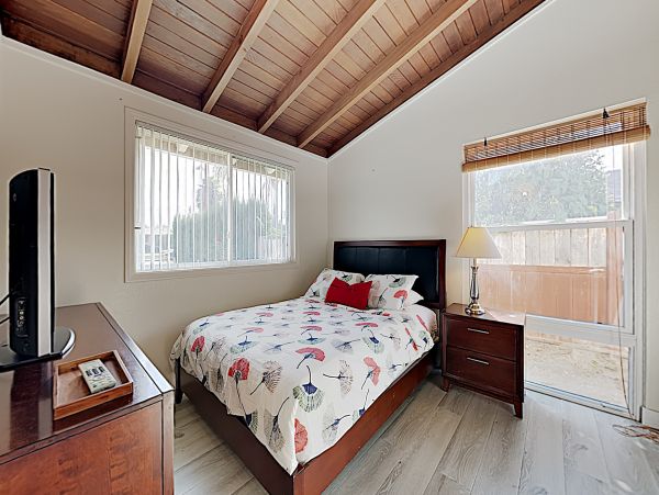 Anaheim Home 1022534