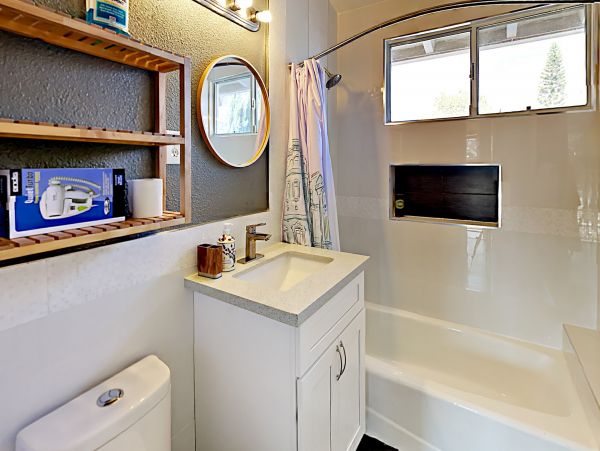 Anaheim Home 1022534
