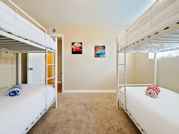 Anaheim Home 1022535