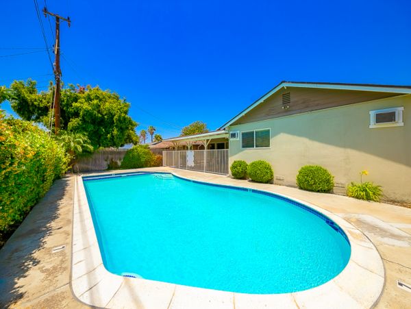 Anaheim Home 1022535