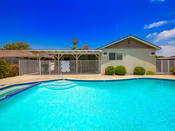 Anaheim Home 1022535