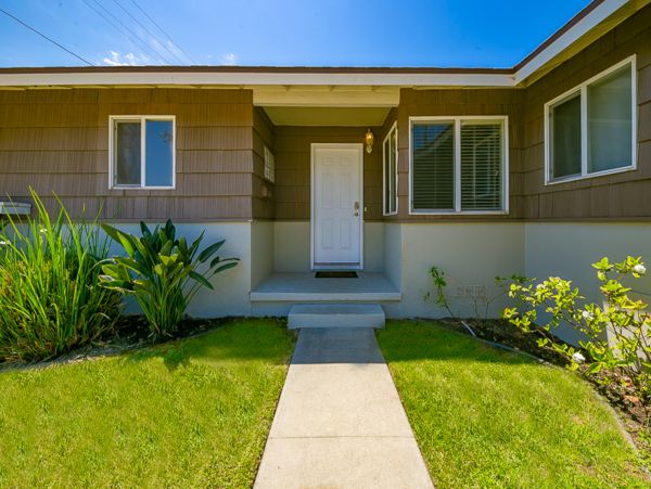 Anaheim Home 1022535
