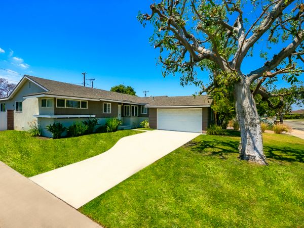 Anaheim Home 1022535