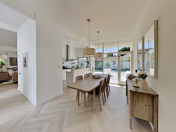 Anaheim Home 1022536