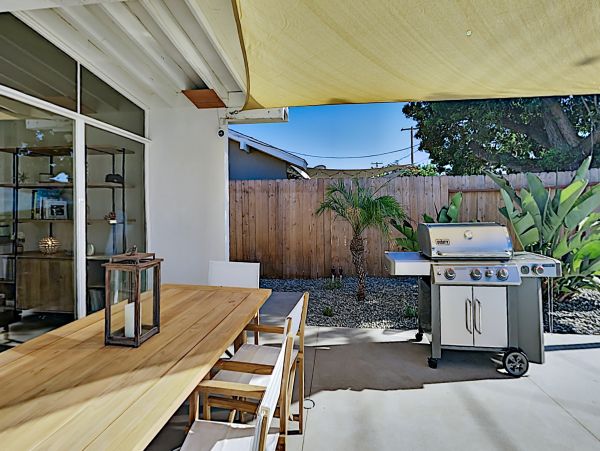 Anaheim Home 1022536