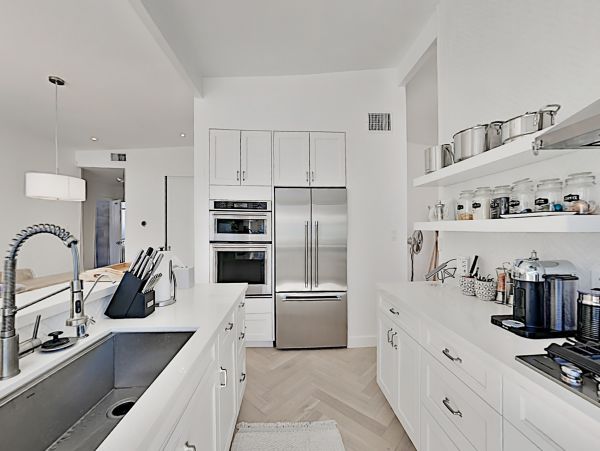 Anaheim Home 1022536