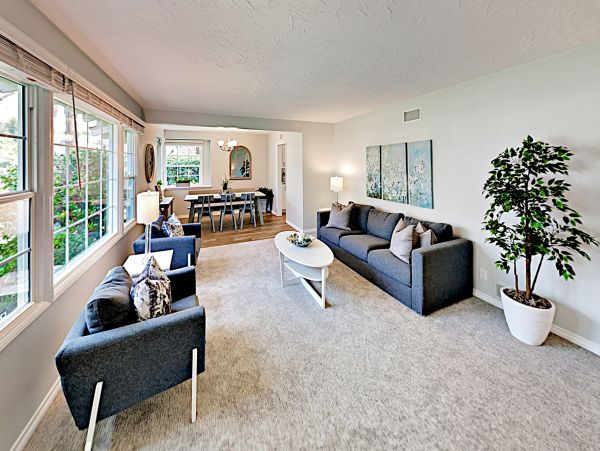 Anaheim Home 1022537