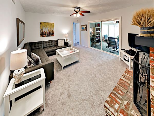 Anaheim Home 1022537