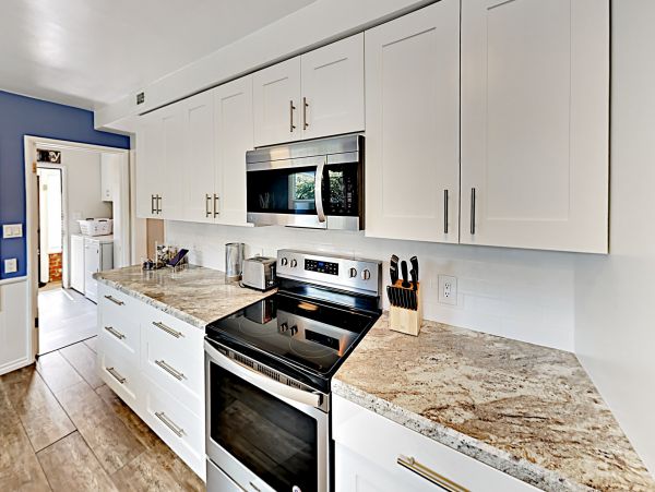 Anaheim Home 1022537