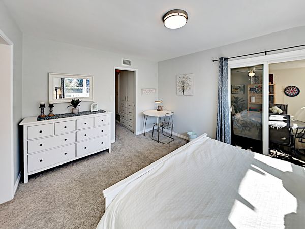 Anaheim Home 1022537