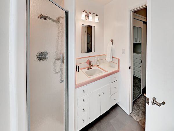 Anaheim Home 1022537