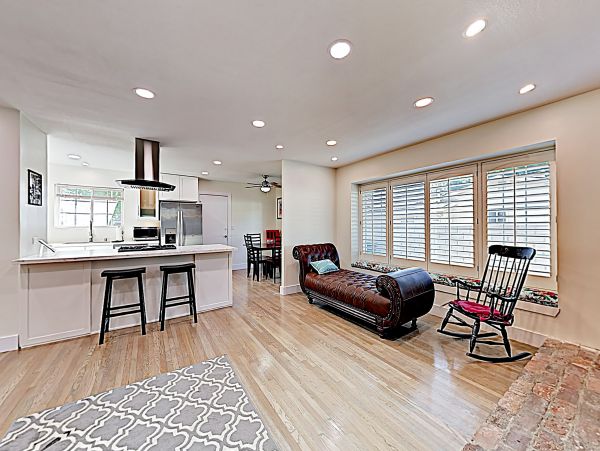 Anaheim Home 1022538