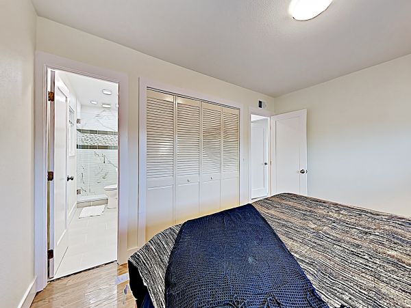 Anaheim Home 1022538
