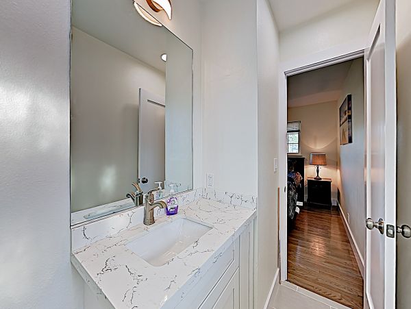 Anaheim Home 1022538