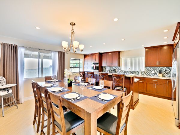 Anaheim Home 1022539